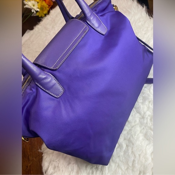 ❤️🔥PRADA🔥Tessuto Nylon Saffiano Tote - Picture 8 of 16